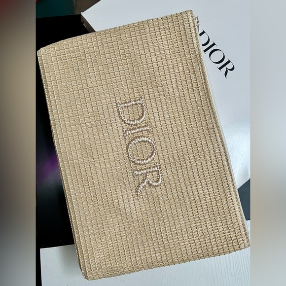 Dior Natural Beige Woven Pouch with Embroidered Logo - Picture 3 of 9